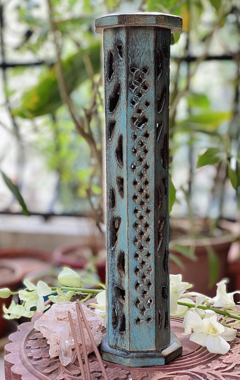 Drewniany uchwyt na kadzidełka i palnik stożkowy Ręcznie rzeźbiony