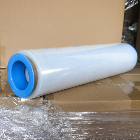 Folia stretch BOMEI PACK 380 mm x 450 metrow, z obrotowym rękawem Folia stretch BOMEI PACK 380 mm x 450 metrow, z obrotowym rękawem