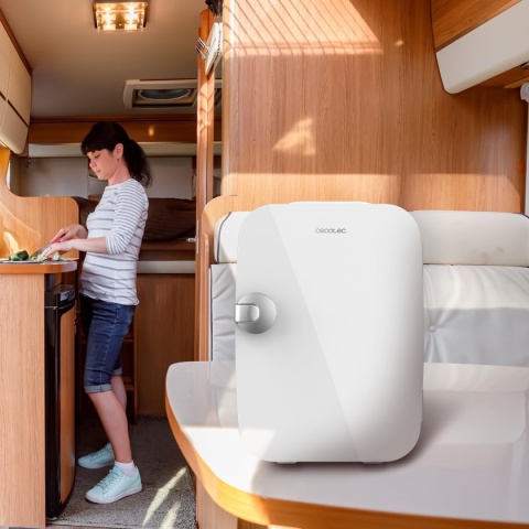 Cecotec Mini Lodówka Bolero MiniCooling 4L Czerwona