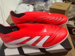 BUTY PREDATOR LEAGUE LACELESS TF Adidas r 45.5