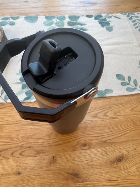 Kubek termiczny Stanley The IceFlow Flip Straw Tumbler 890 ml