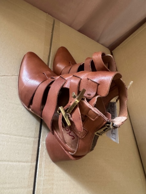 A.S. 98 botki sandaly Skóra naturalna 39