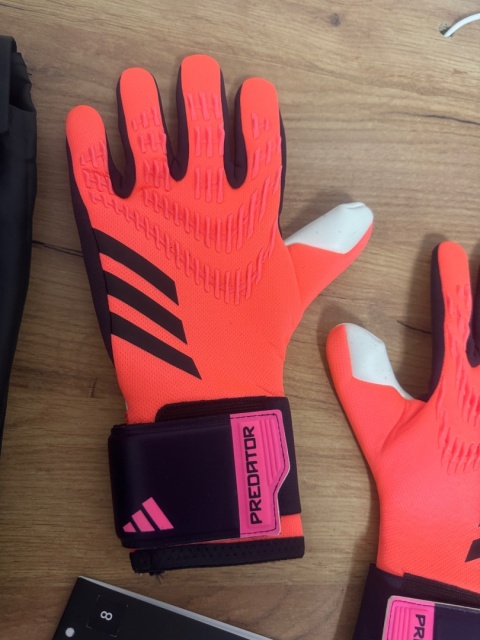 Adidas PREDATOR LEAGUE rekawiczki bramkarskie