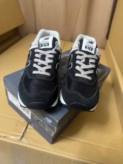 Buty unisex New Balance U574ESJ rozmiar 38