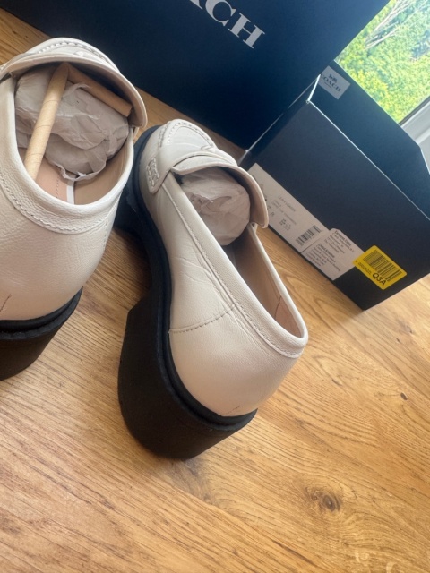 Coach Loafersy Leah CB990 Beżowy rozmiar 36.6 23 cm