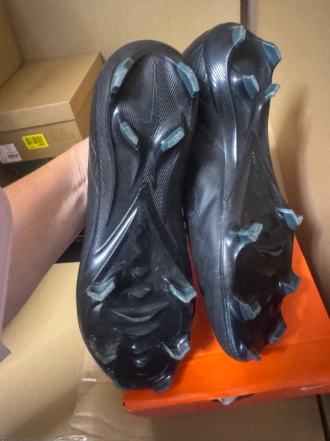 Nike Buty do piłki nożnej Vapor 16 Pro Fg Czarny rozmiar 46 30 cm