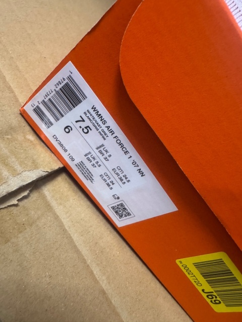 Nike Sneakersy AIR FORCE 1 ´07 NN rozmiar 38.7 24.5 cm