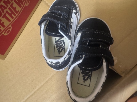 Vans Tenisówki Old Skool V VN0A38JNP0S1 Czarny rozmiar 22 12cm