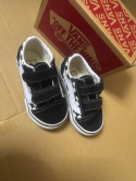 Vans Tenisówki Old Skool V VN0A38JNP0S1 Czarny rozmiar 22 12cm