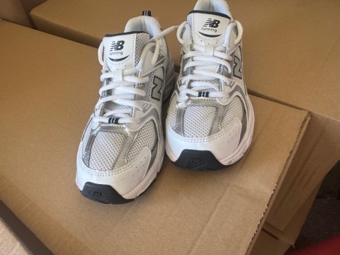 New Balance Sneakersy GR530SB1 Biały 37.5 23 cm