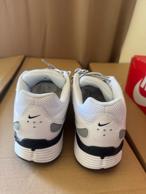 Nike Sneakersy P-6000 CD6404 018 Écru 46 30 cm