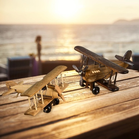 Drewniany samolot. Dwupłatowiec model C wodolot