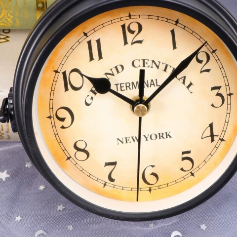 Retro dwustronny zegar ścienny, retro , czarny