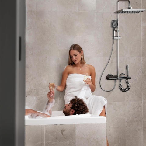 INEX EUROPA Kwadratowa deszczownica z armaturą, kompletny zestaw