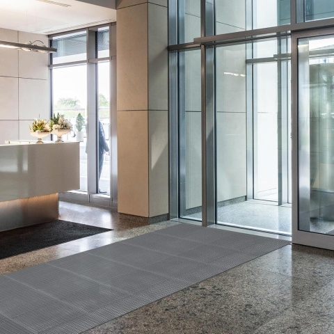 ybaymy Mata antypoślizgowa 300 x 90cm PVC drenaż gumowa mata podłogowa