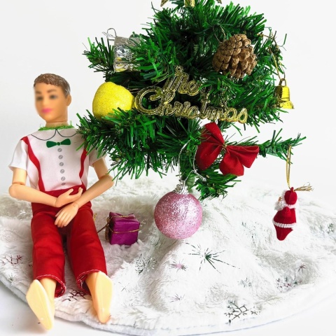 ŚWIĄTECZNE UBRANKA I DEKORACJE NA BOŻE NARODZENIE DLA LALKI KEVIN I BABI