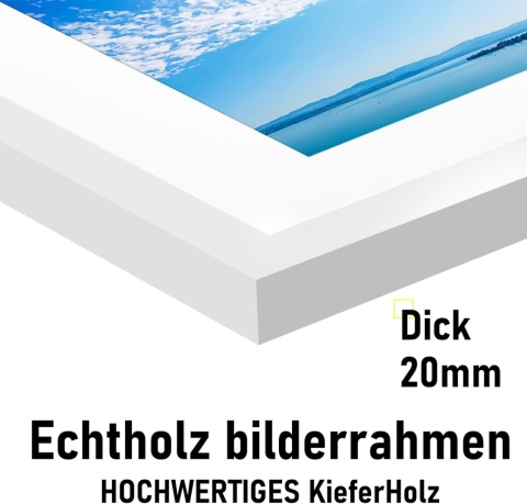 Biała ramka na zdjęcia z drewna sosnowego 40 x 50 cm