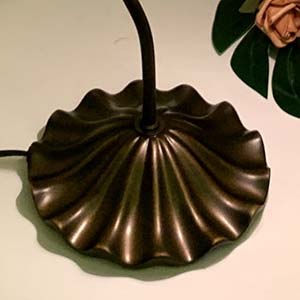 Podstawa z liści lilii wodnej